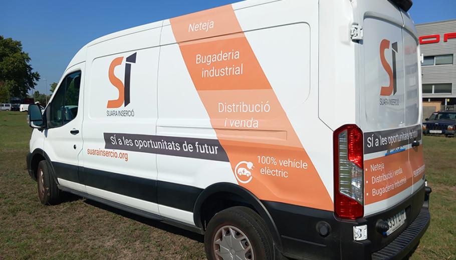 nova furgoneta elèctrica Suara Inserció